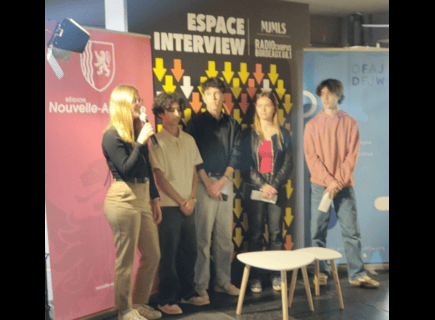 22 Novembre : 4 élèves de 1ère SYSTEMES FA témoignent de leurs expériences de mobilité lors de la 14ème édition des Tribunes de la Presse -Section Internationale